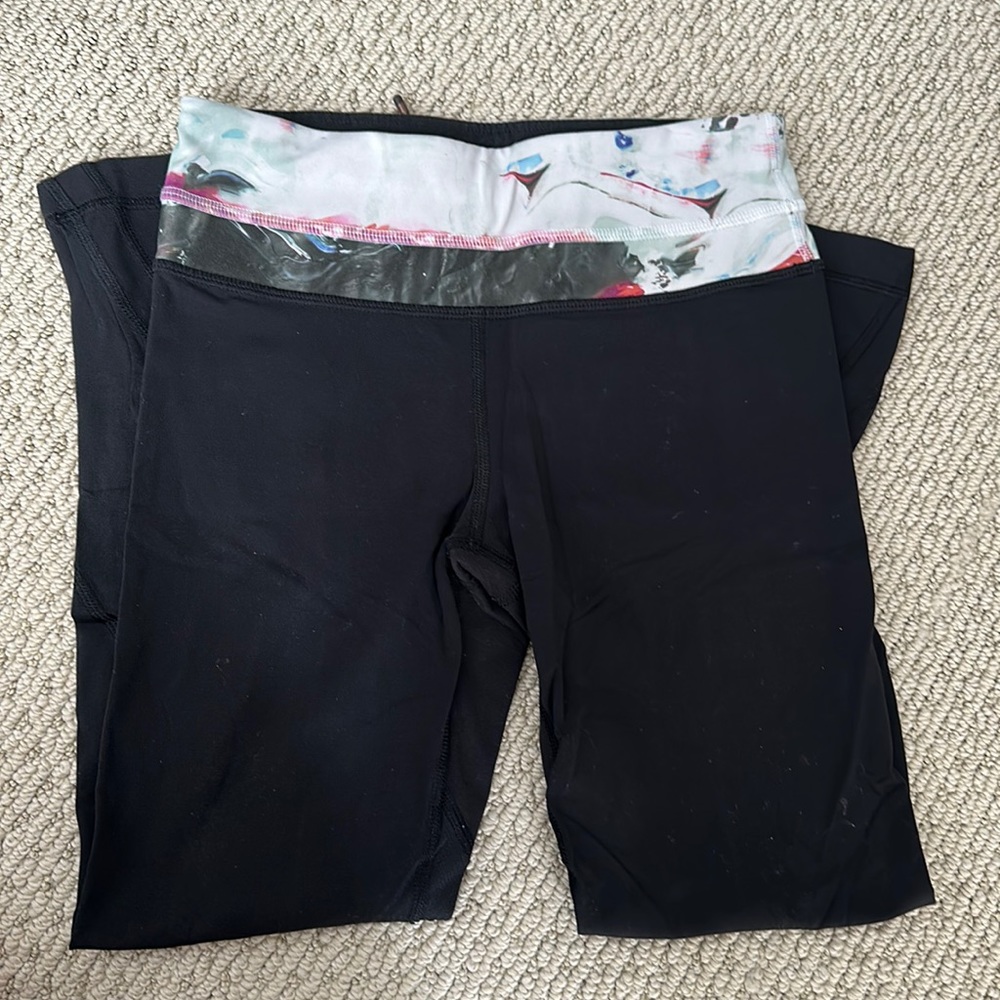 Lululemon mesh panel capri